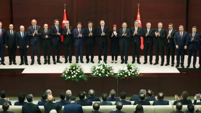 'Türkiye Yüzyılı'nın ilk bakanları açıklandı